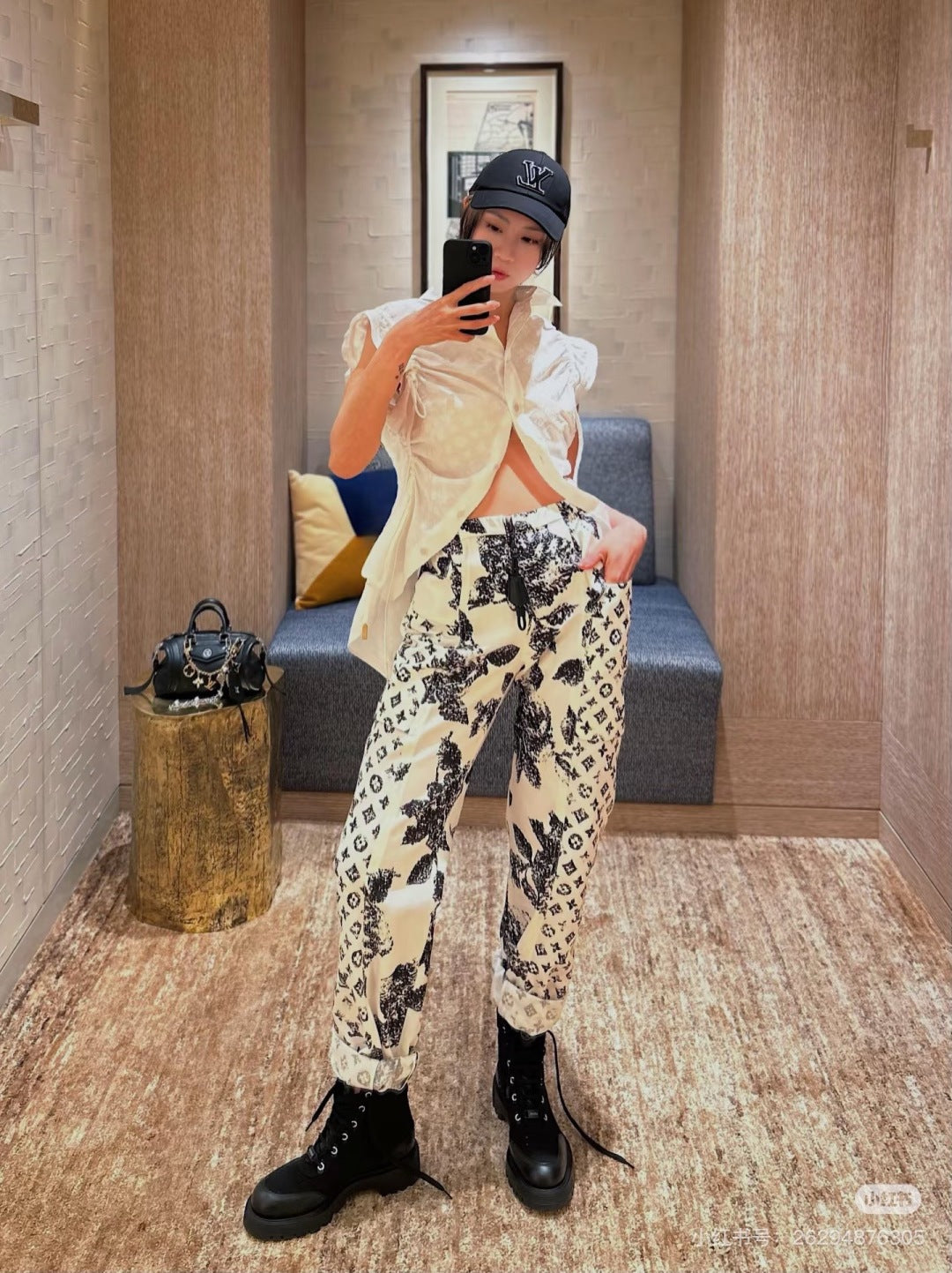 Louis 25fw printed pants