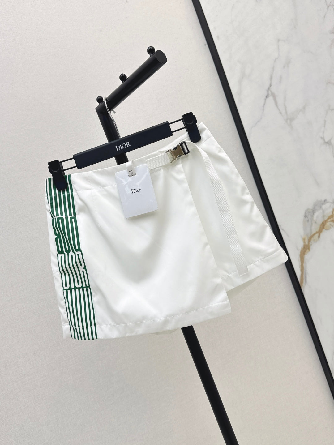 CD 25ss short