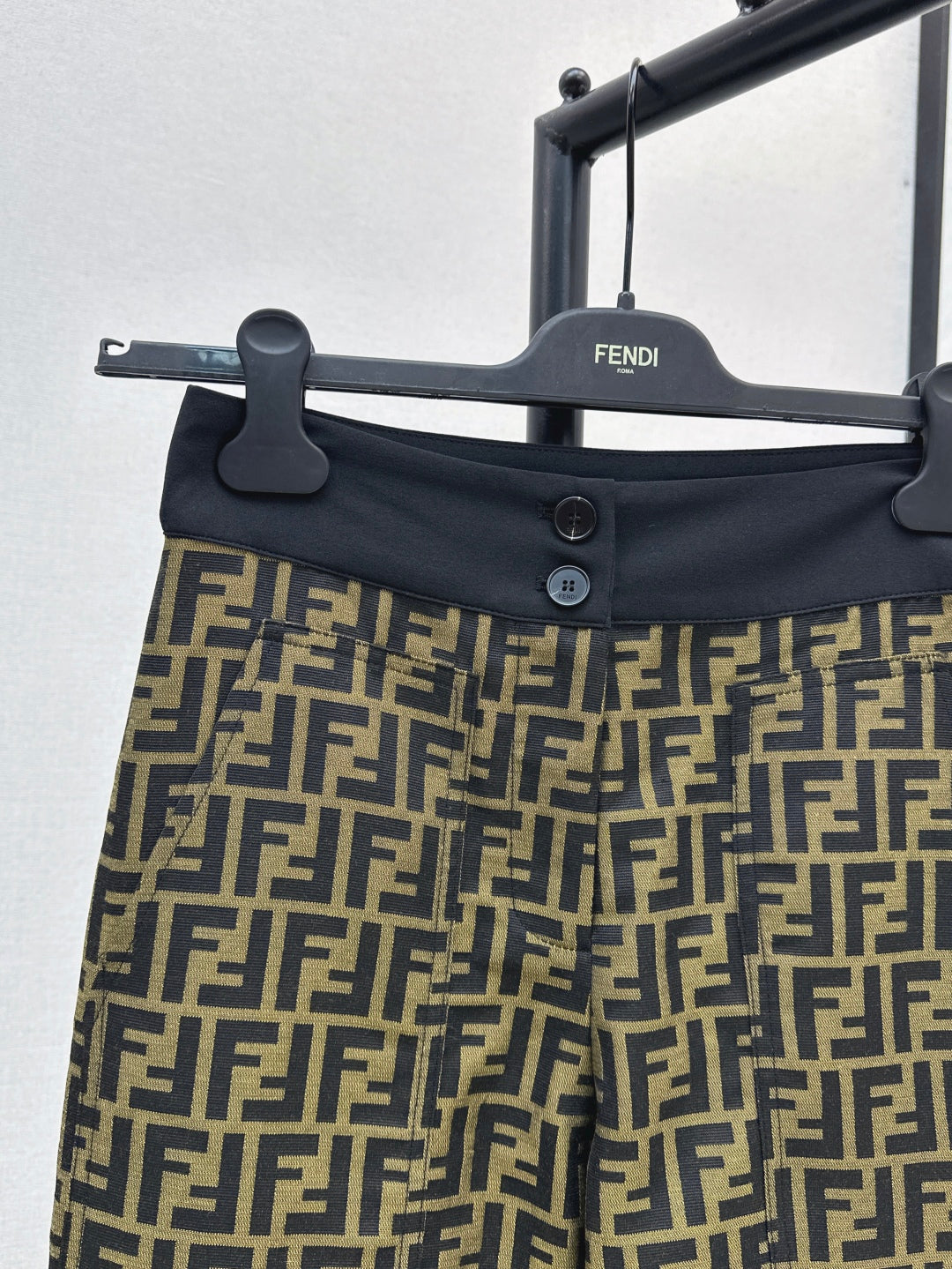 Fend 25fw jacquard pants