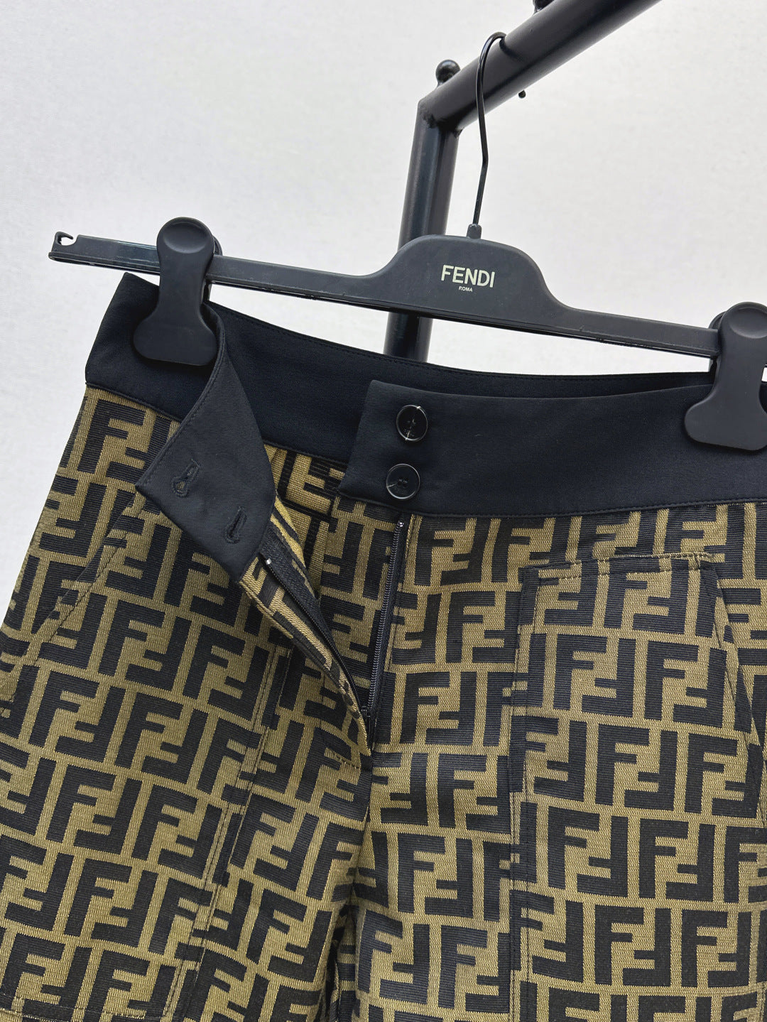 Fend 25fw jacquard pants