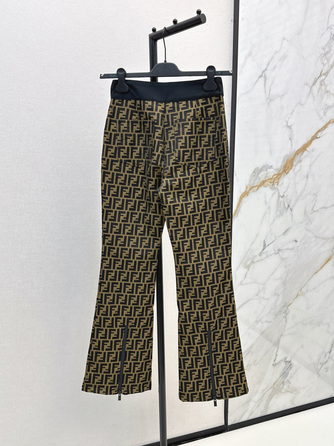 Fend 25fw jacquard pants