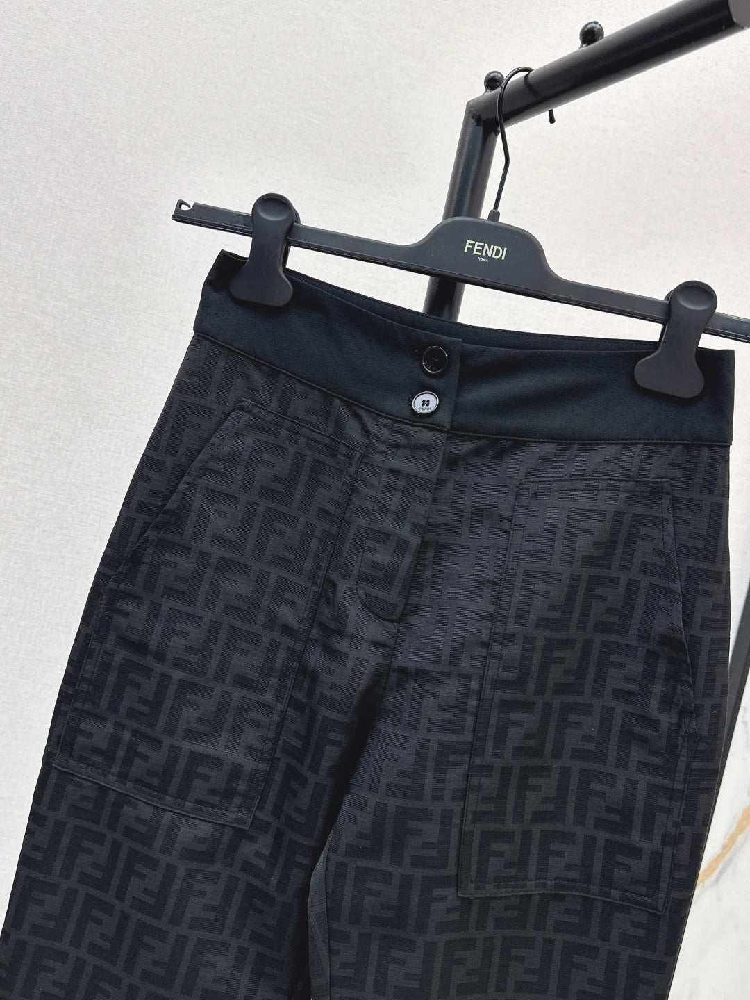Fend 25fw jacquard pants