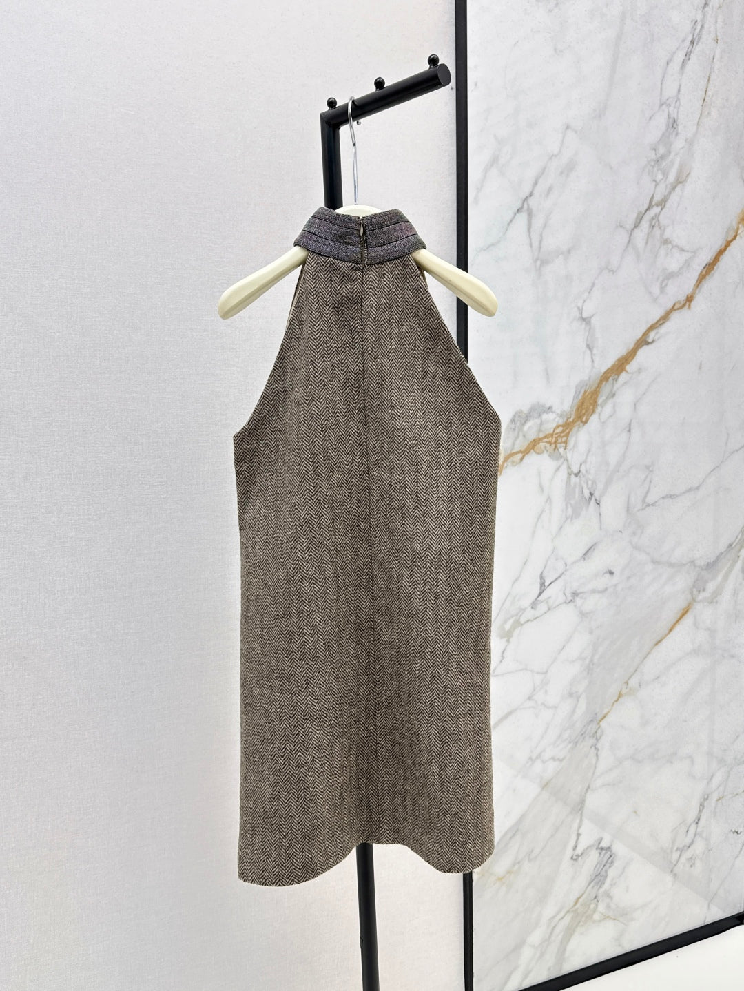 brune 25fw sleeveless dress