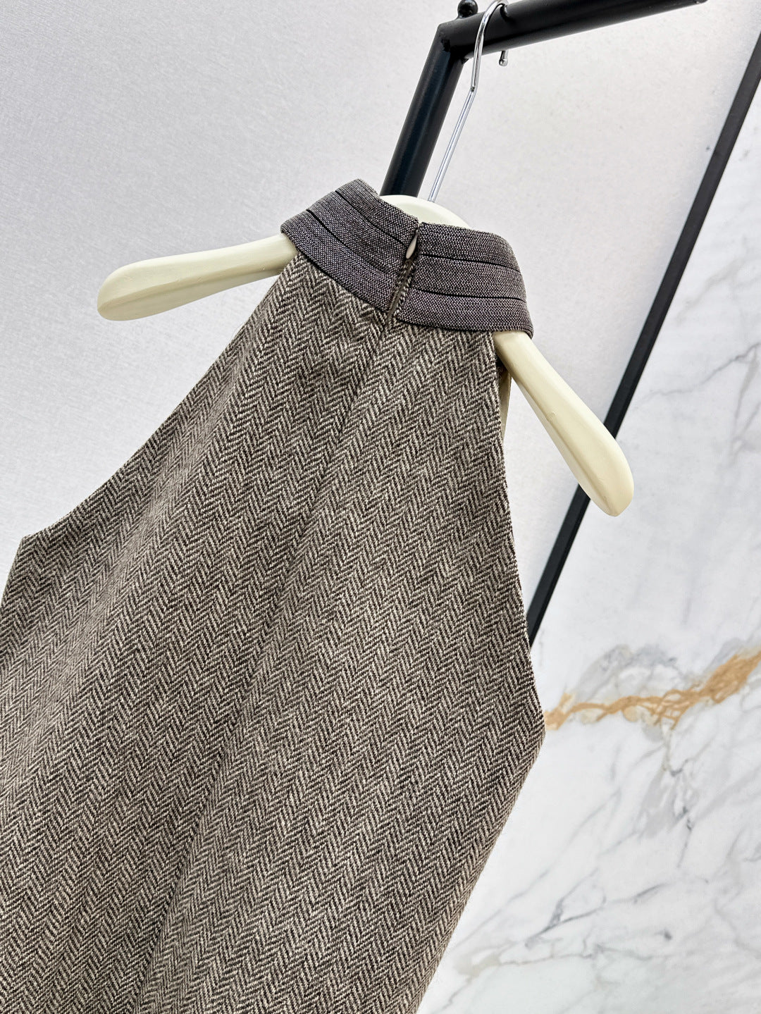 brune 25fw sleeveless dress