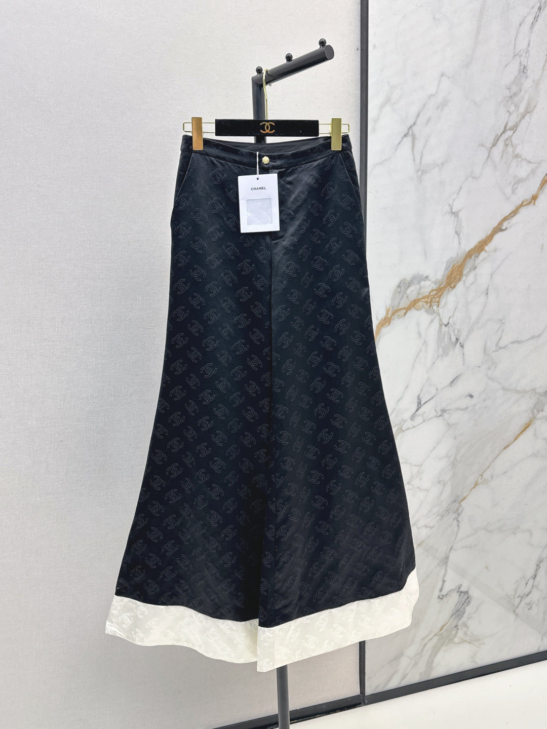 Chan 25fw silk bell bottom