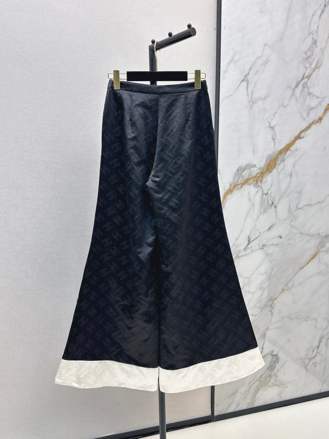 Chan 25fw silk bell bottom