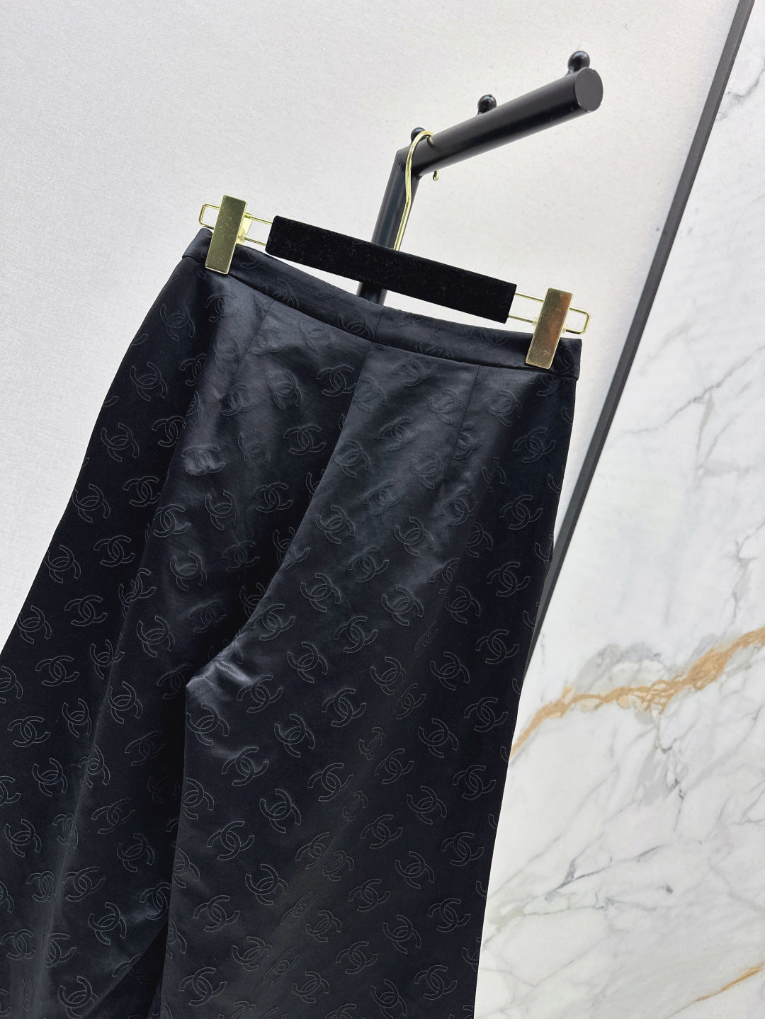 Chan 25fw silk bell bottom