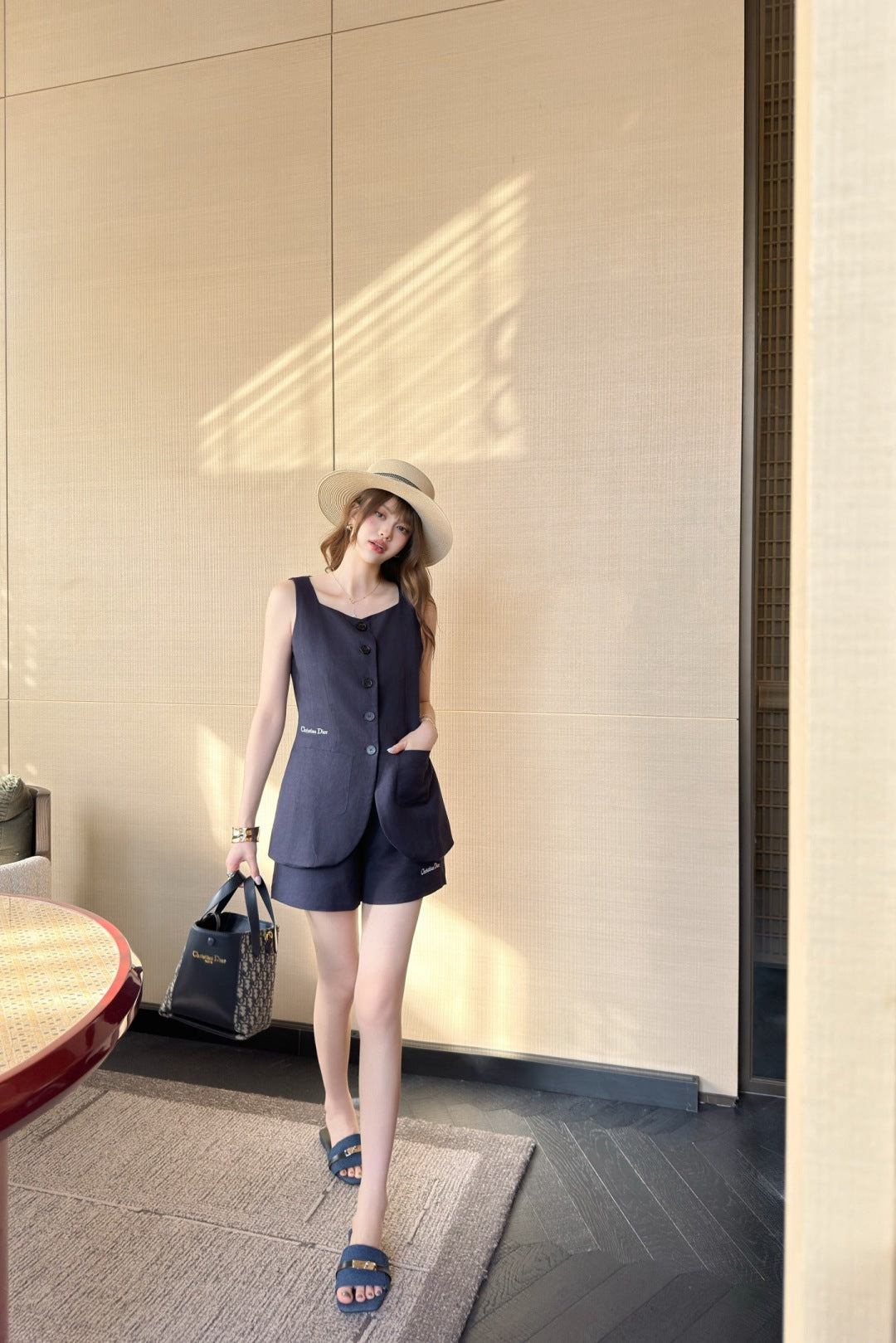 CD 25ss linen suit