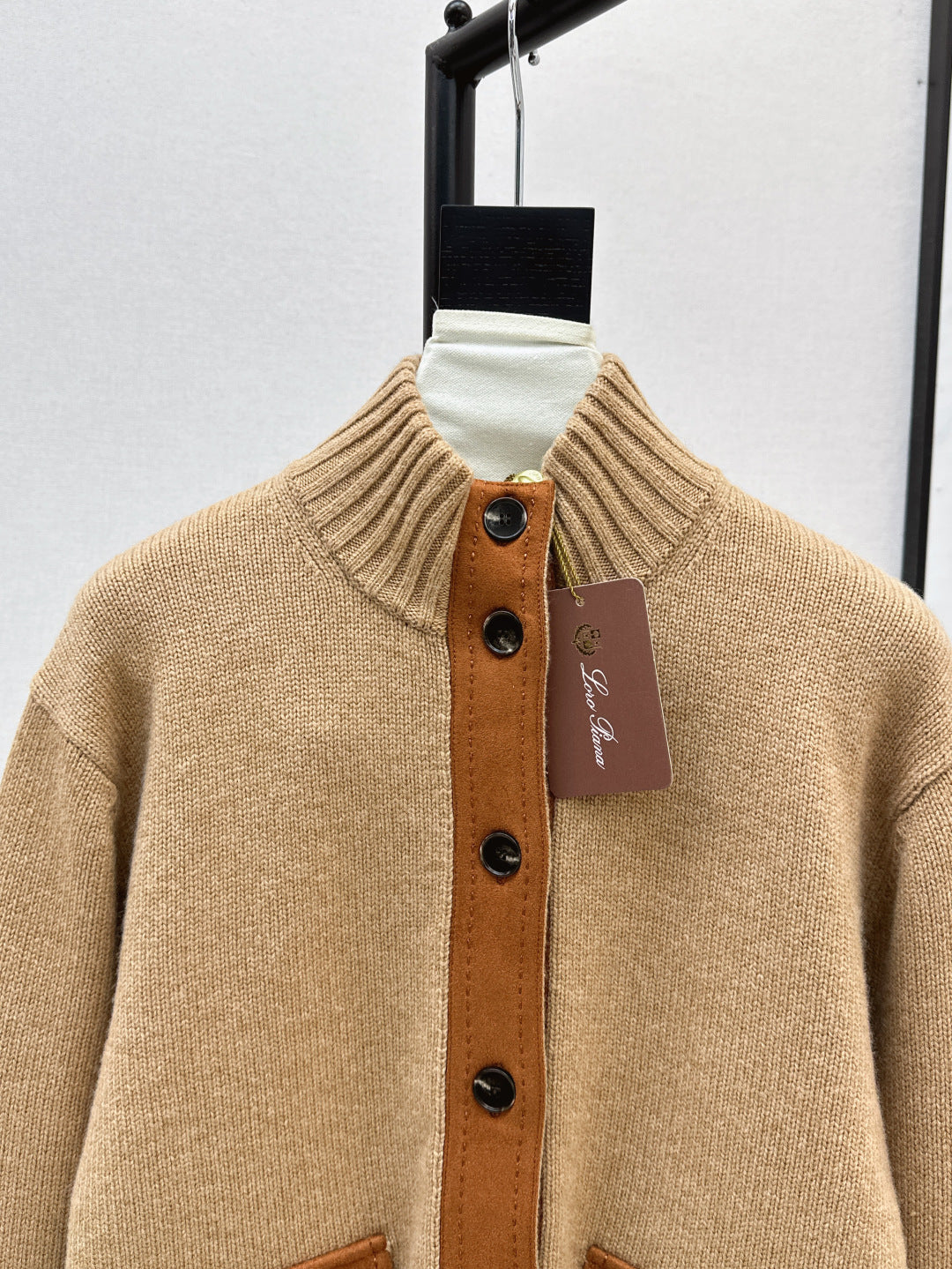 Loro 25fw cashmere cardigan