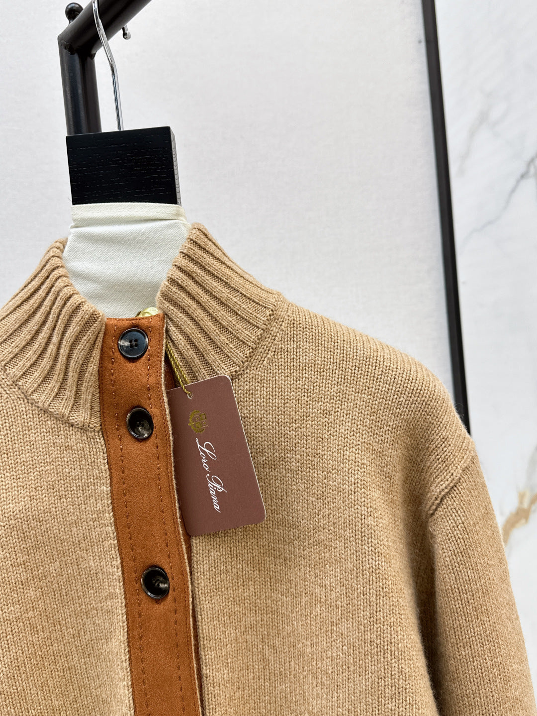Loro 25fw cashmere cardigan