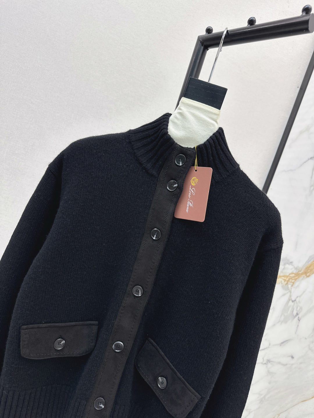Loro 25fw cashmere cardigan