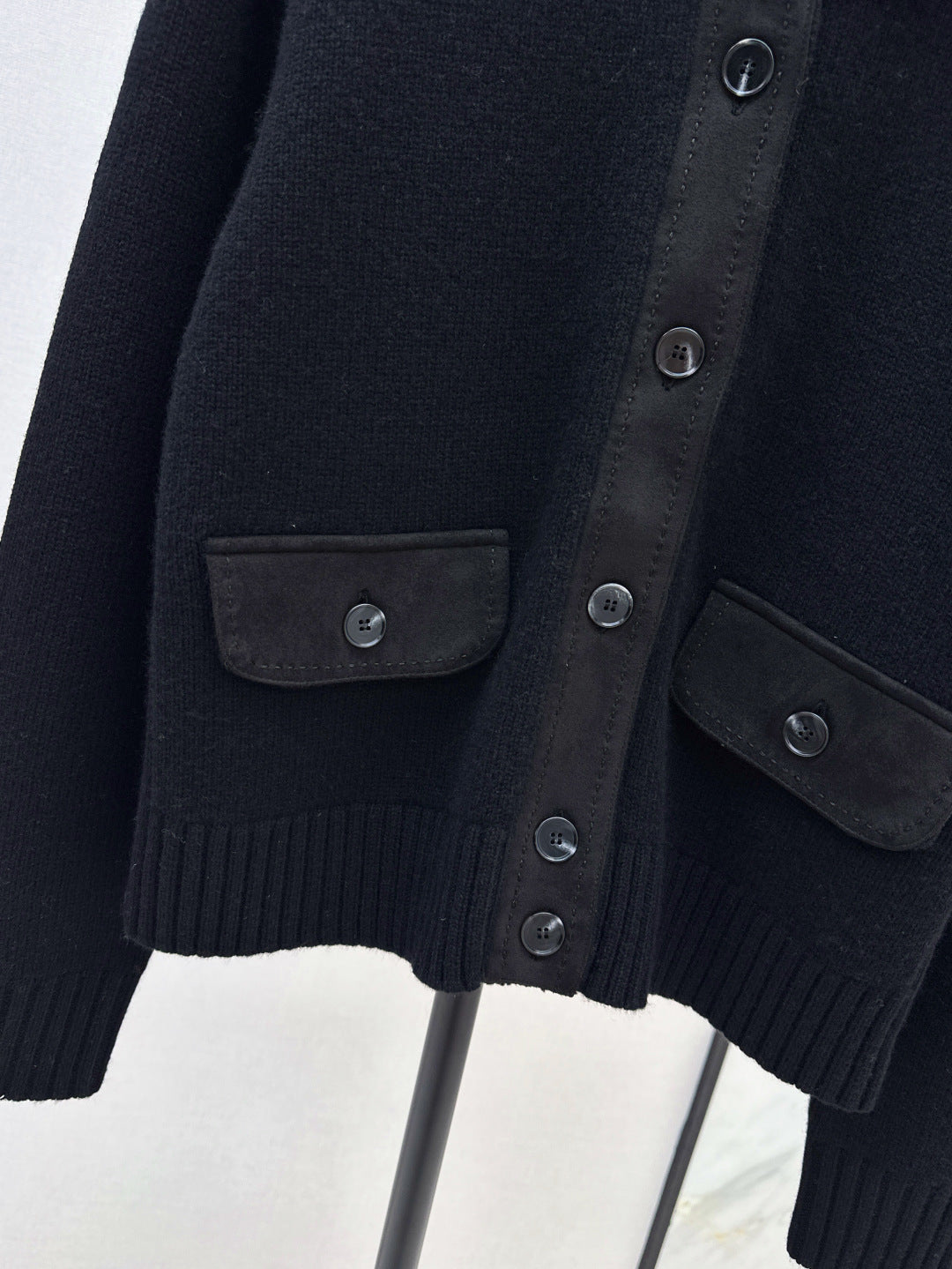 Loro 25fw cashmere cardigan