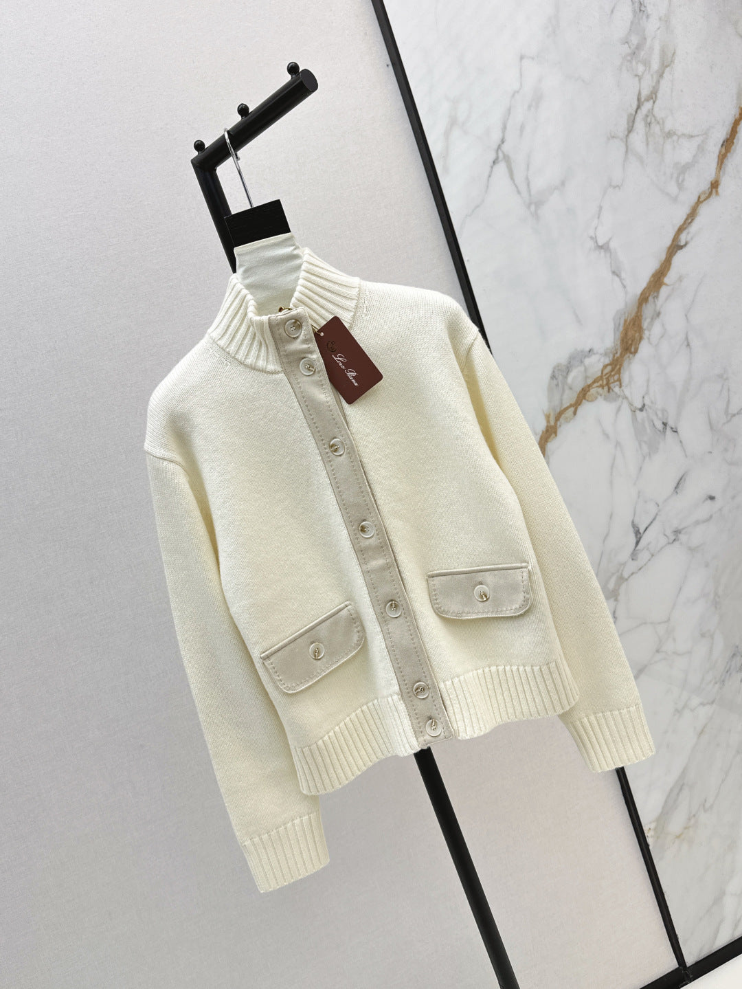 Loro 25fw cashmere cardigan