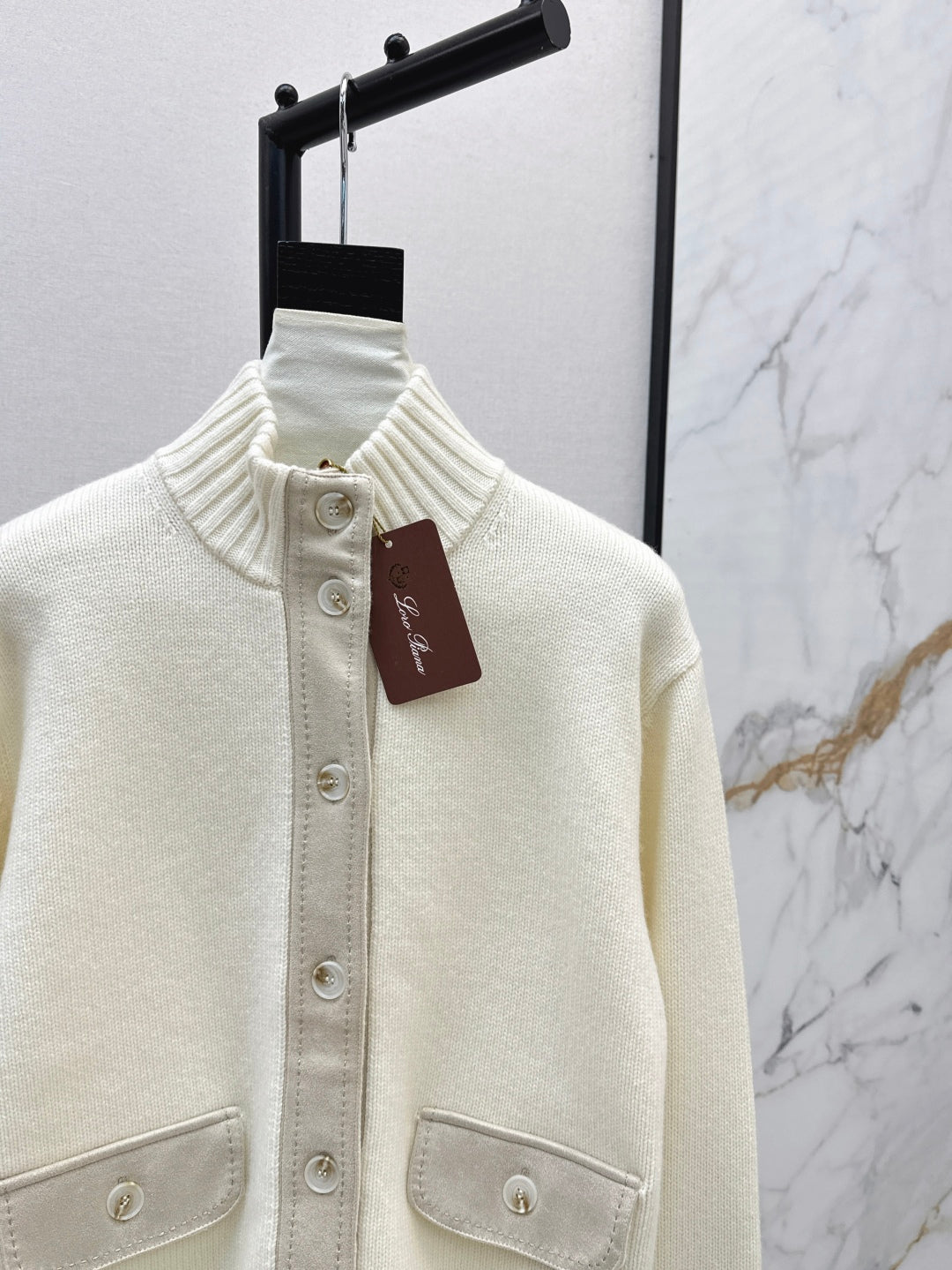 Loro 25fw cashmere cardigan
