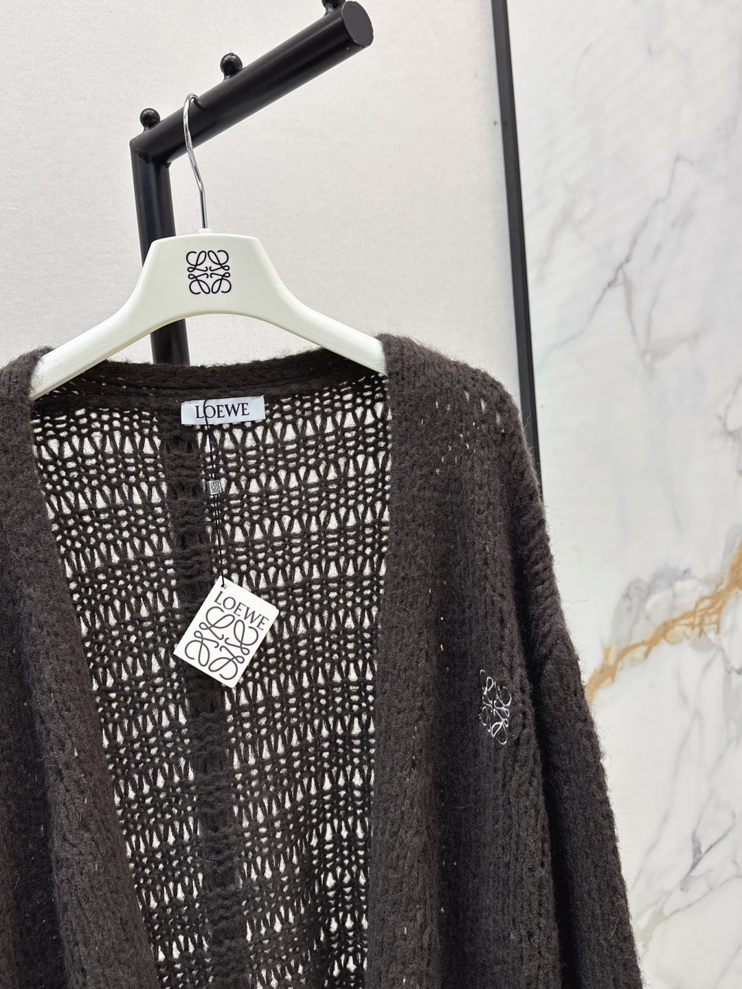 Loe 25fw embroidered cardigan