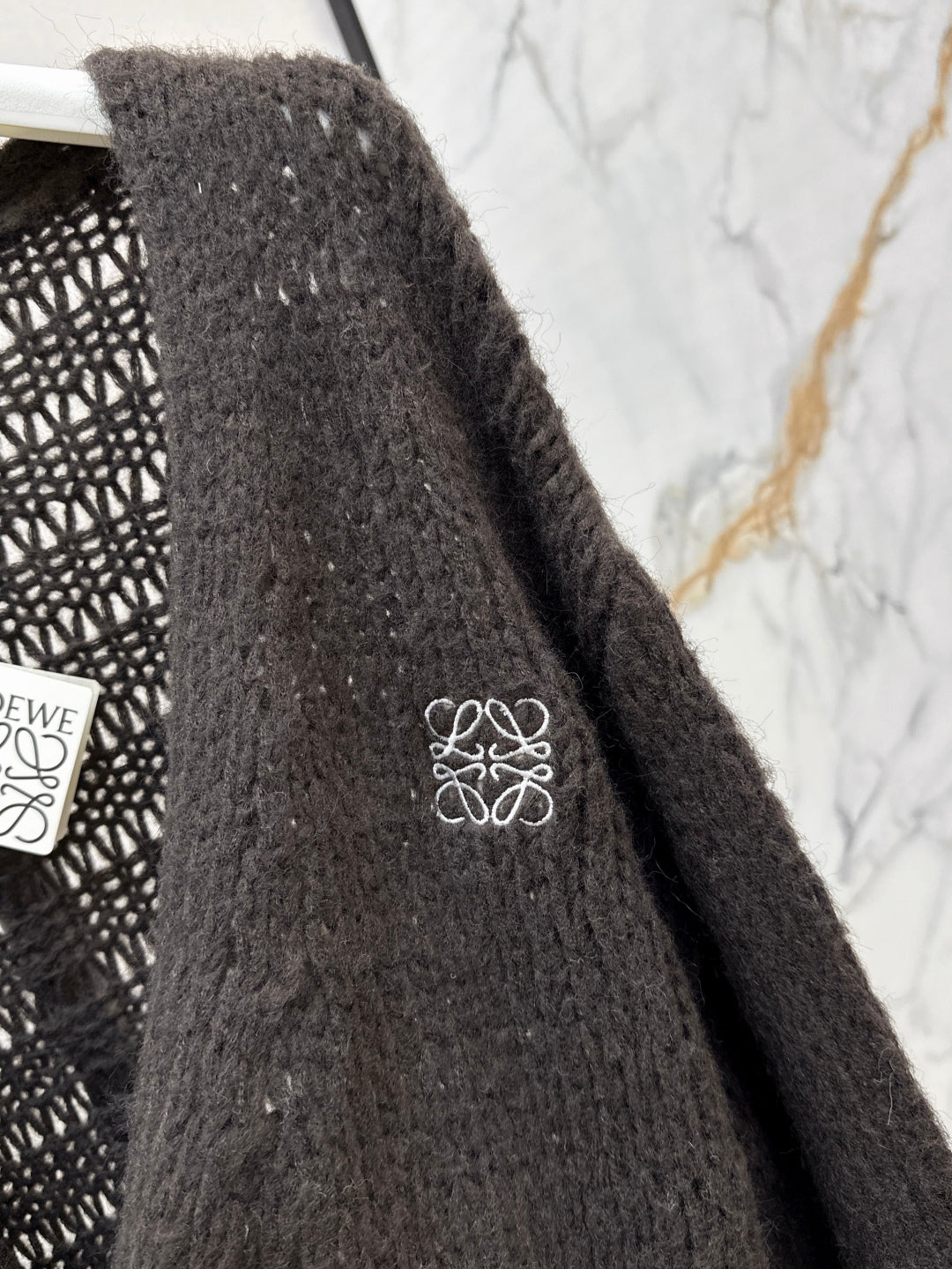 Loe 25fw embroidered cardigan