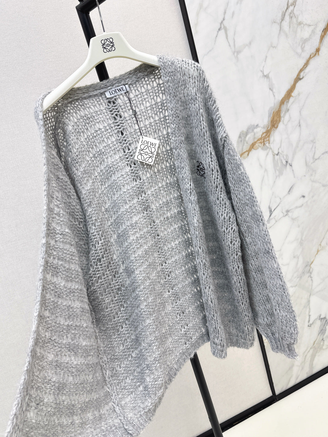 Loe 25fw embroidered cardigan