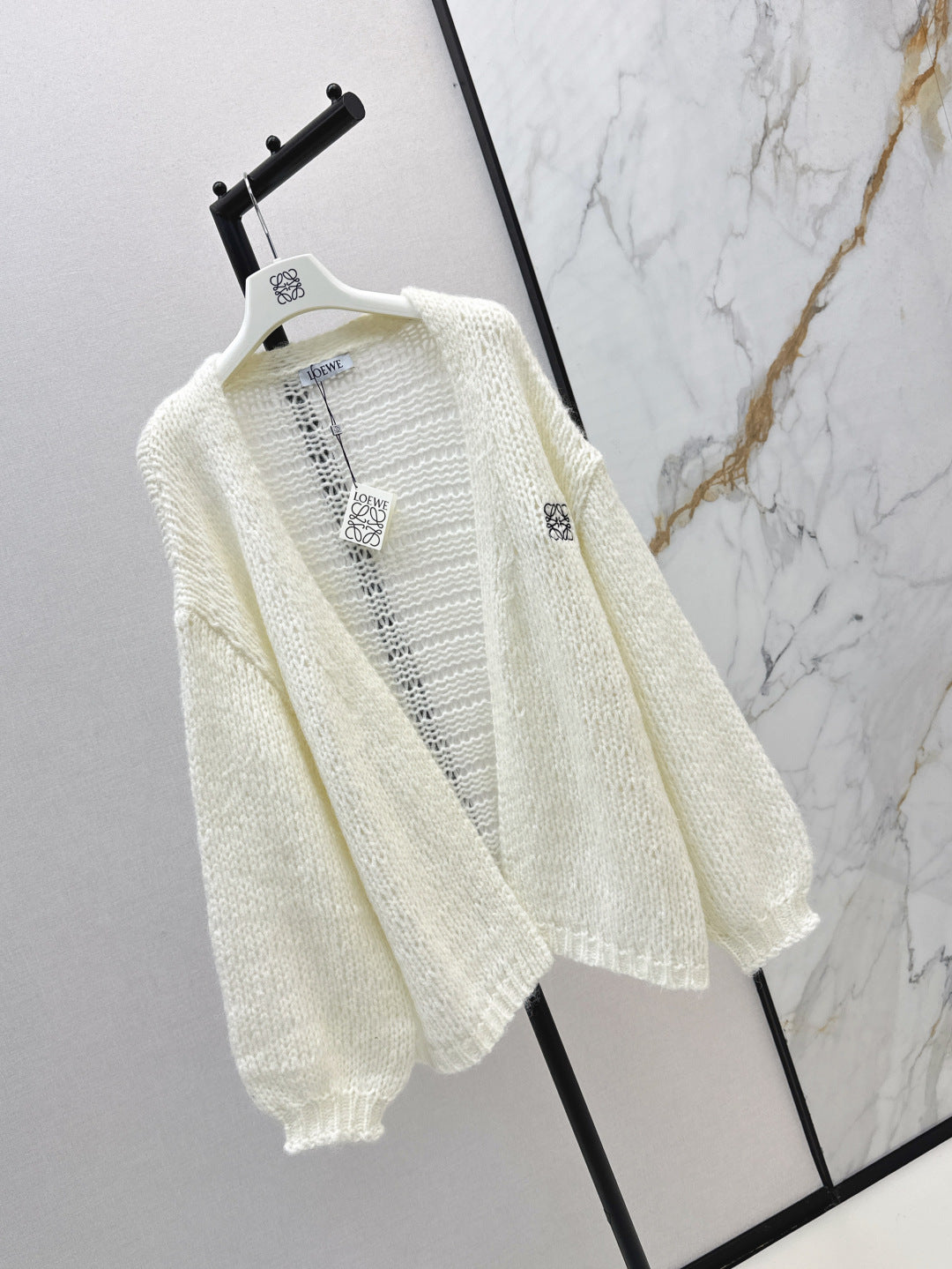 Loe 25fw embroidered cardigan
