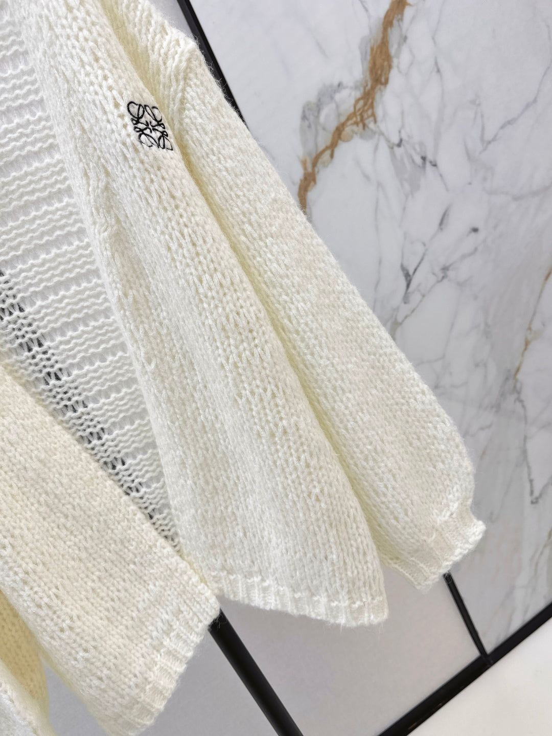Loe 25fw embroidered cardigan