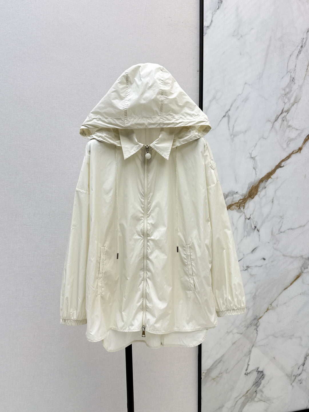 Monc 25fw hooded jacket