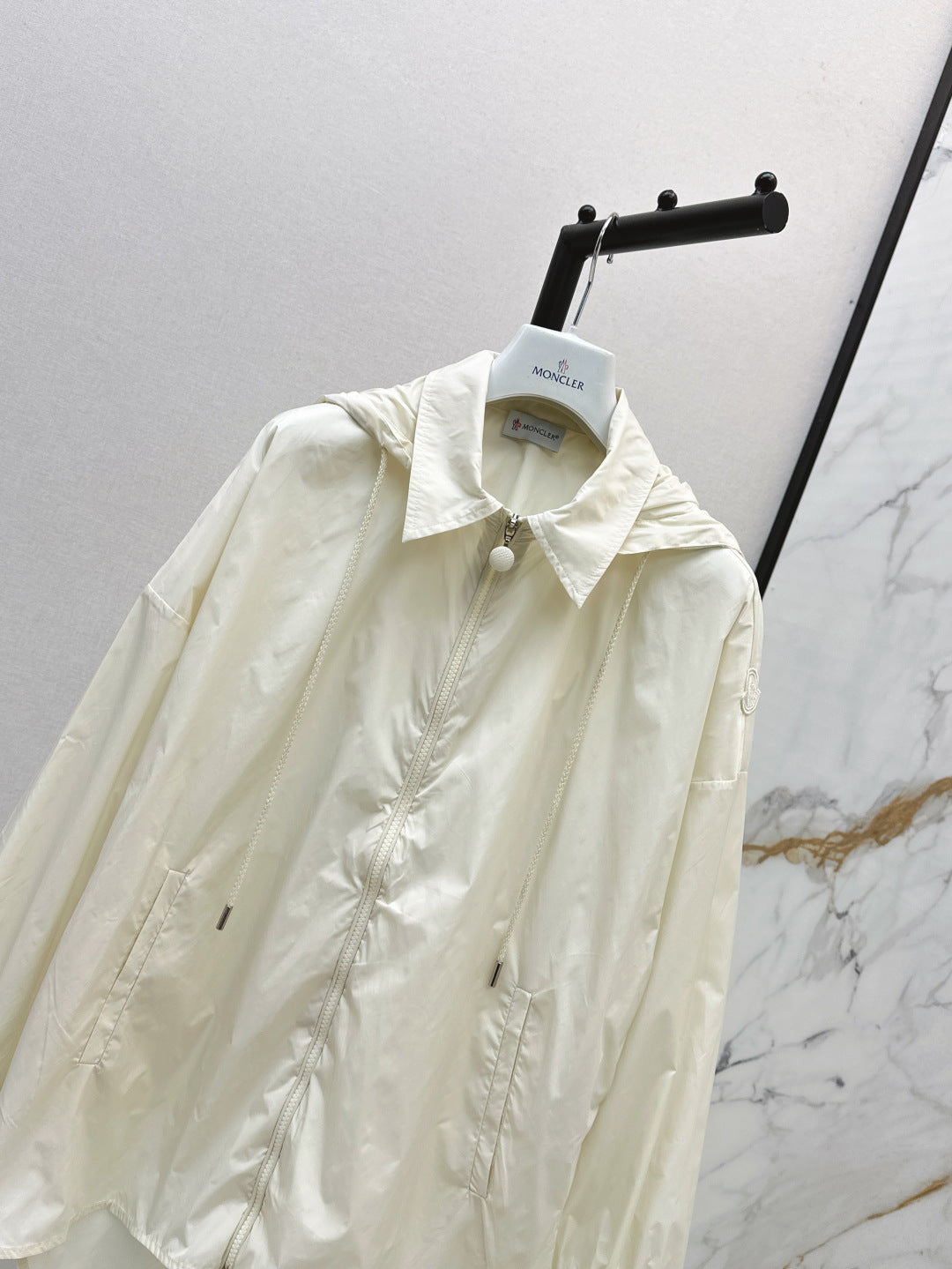 Monc 25fw hooded jacket