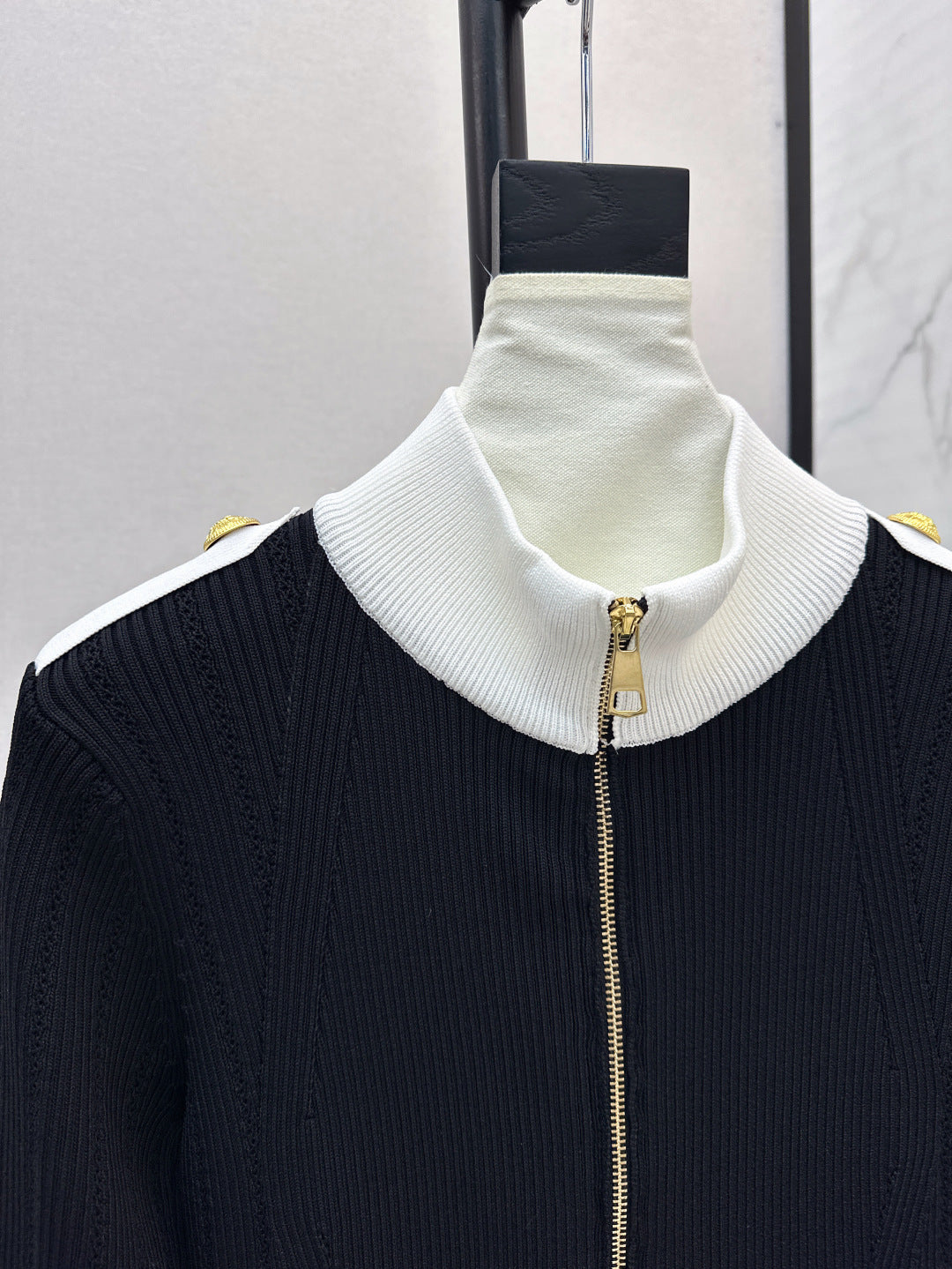 Bal 25fw knitted jacket