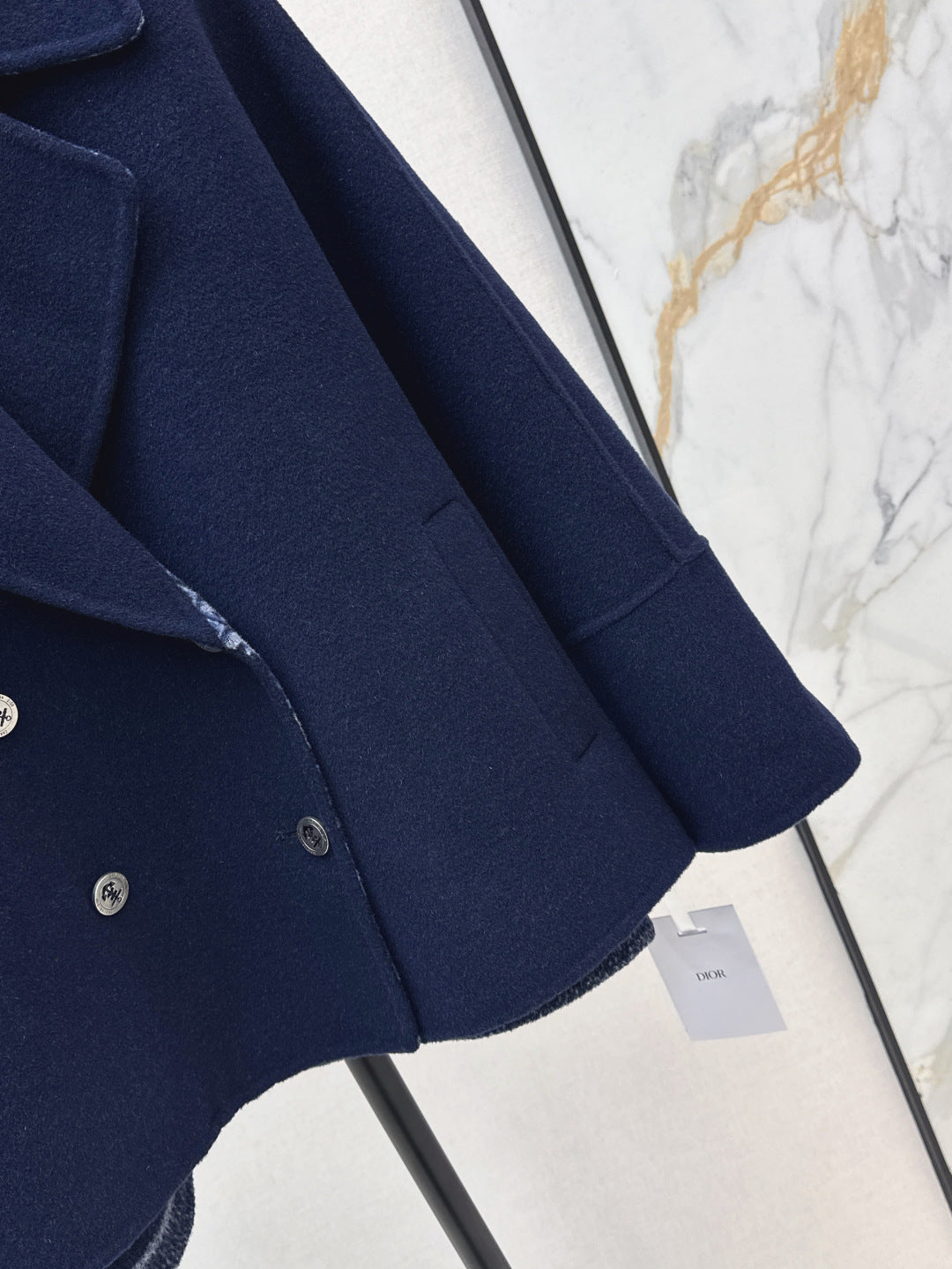 CD 25fw reversible coat