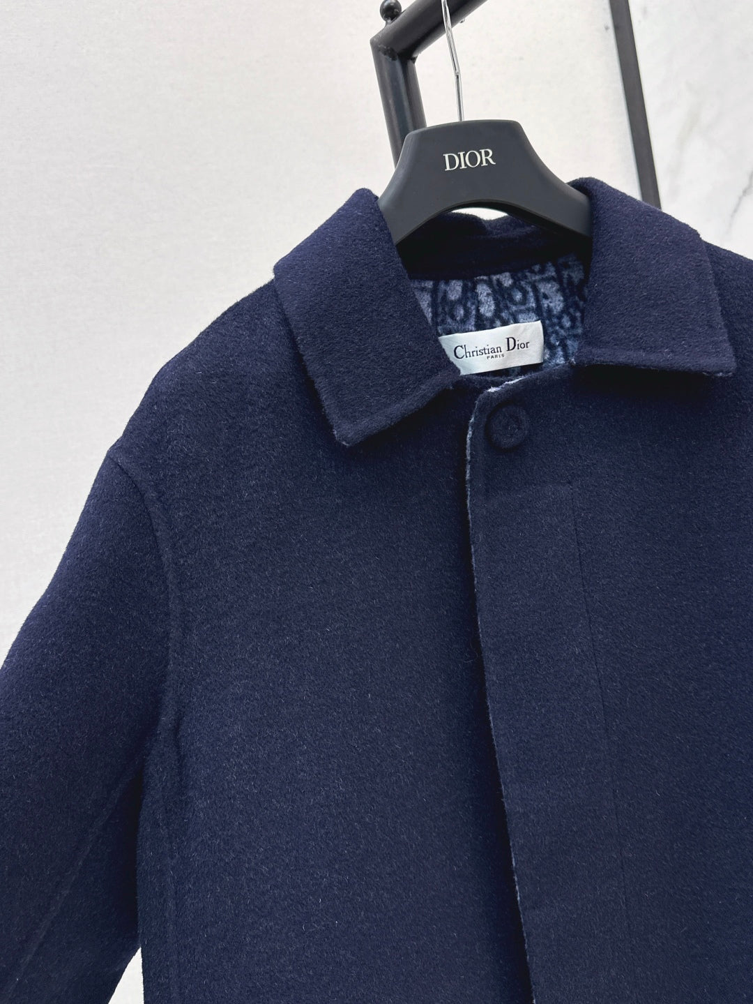 CD 25fw reversible coat