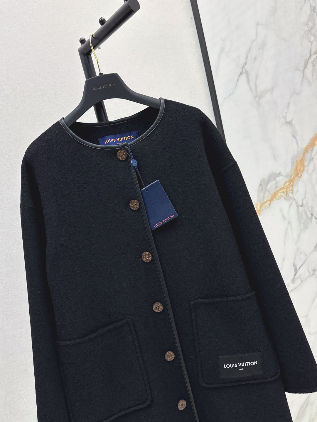 Louis 25fw reversible coat