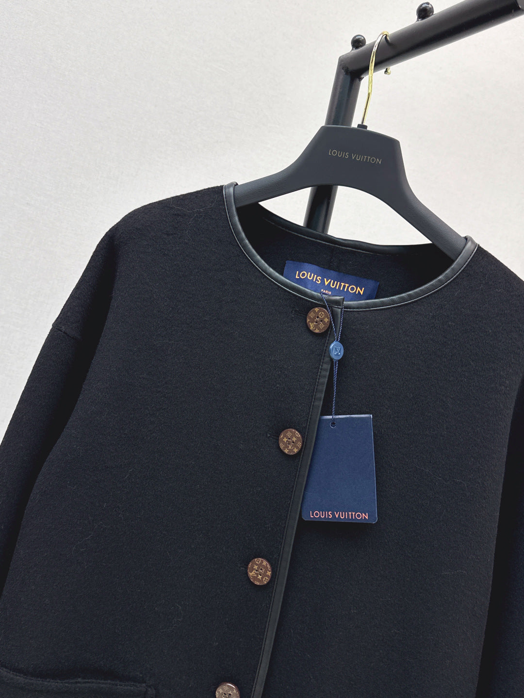 Louis 25fw reversible coat