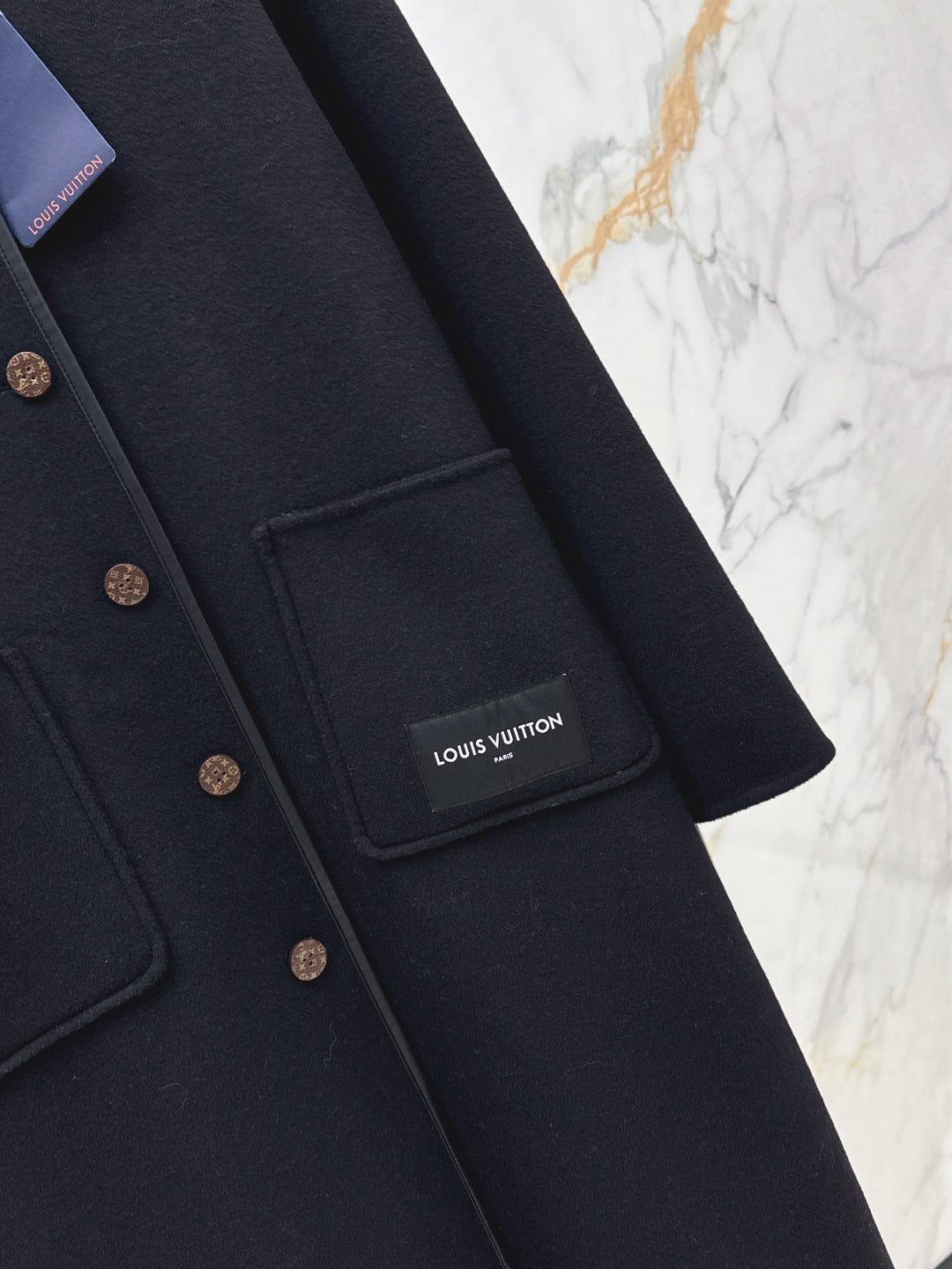 Louis 25fw reversible coat