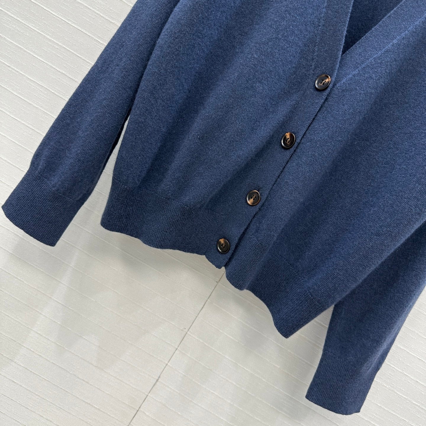 Brune 25fw cashmere cardigan