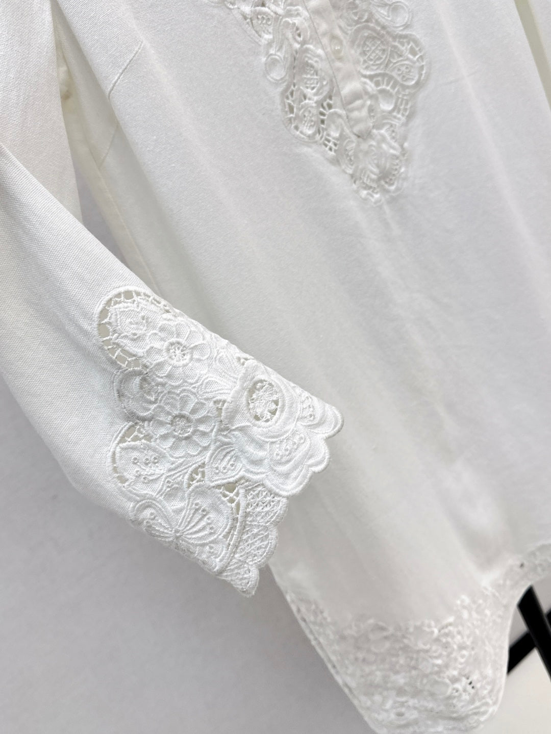 Valen 25ss embroidered dress