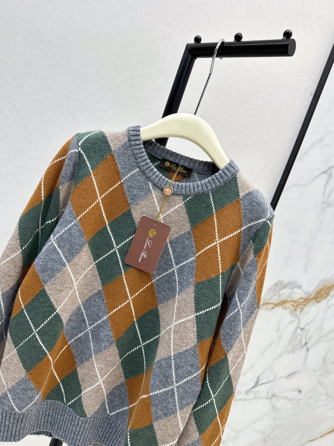 Loro 25fw jacquard sweater