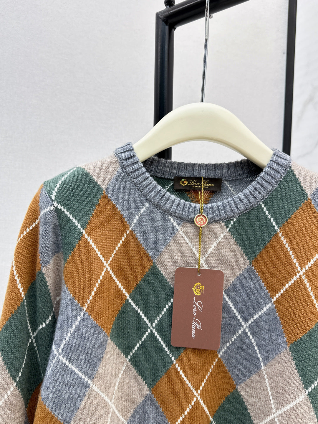 Loro 25fw jacquard sweater