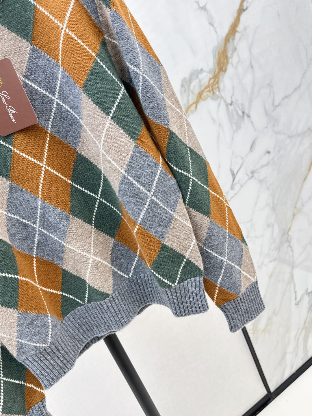 Loro 25fw jacquard sweater