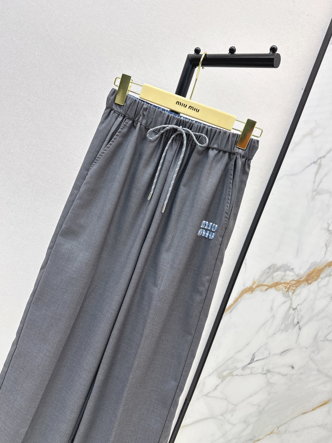 Miu 25fw drawstring pants