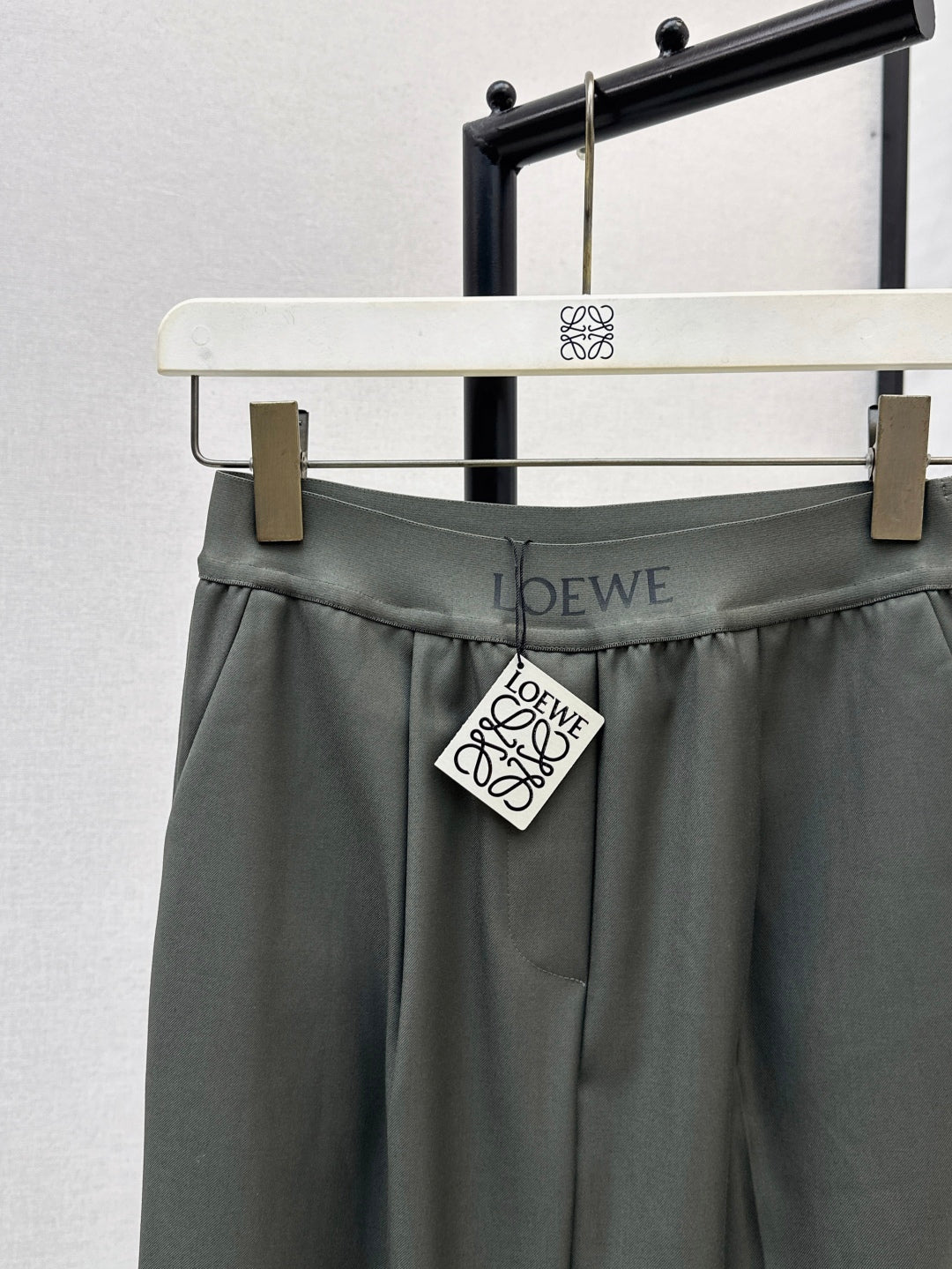 Loe 25fw pants
