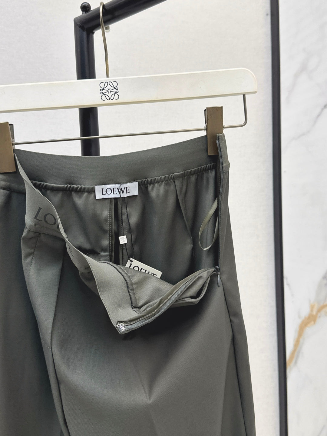Loe 25fw pants