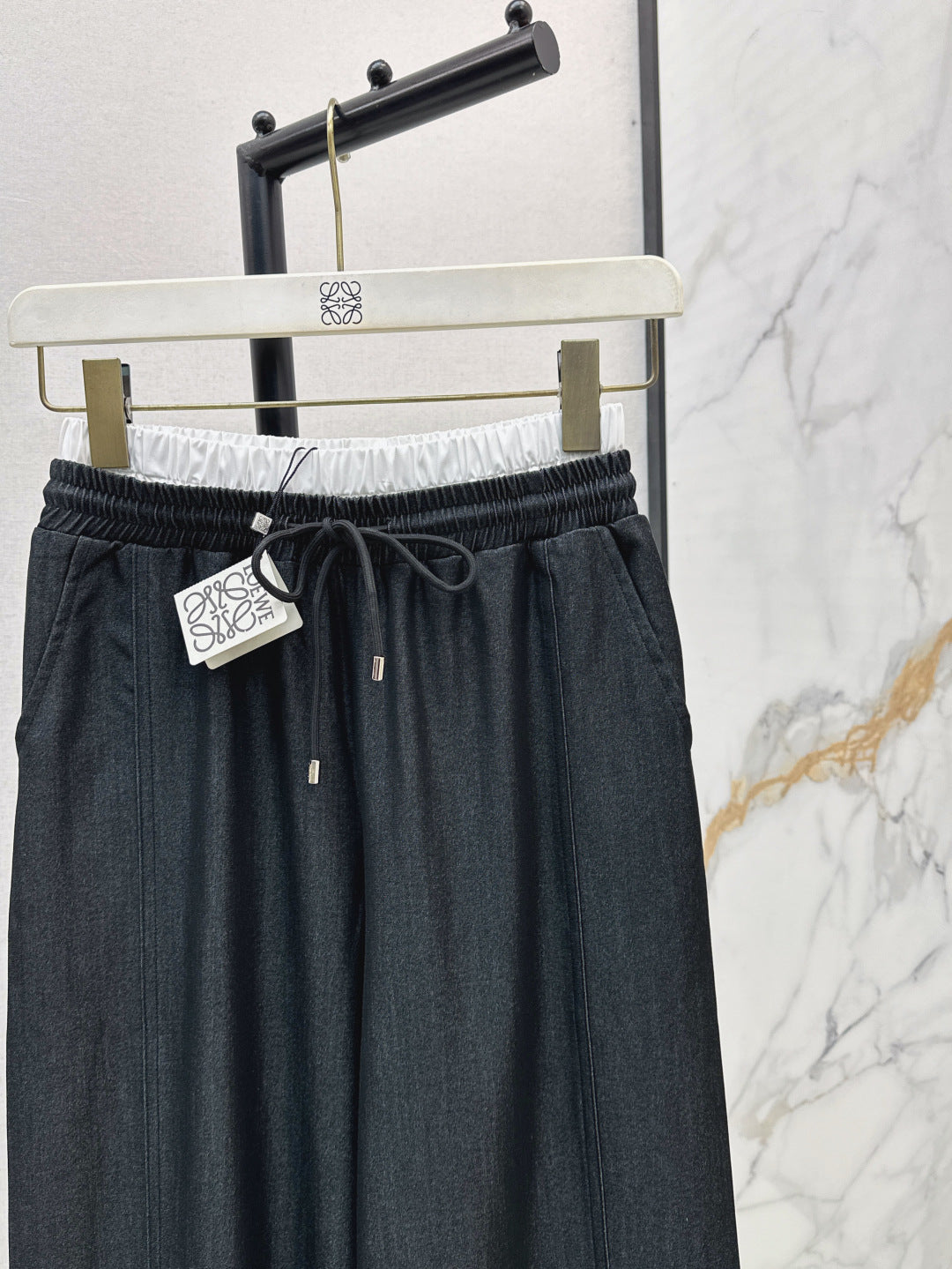 Loe 25fw pants