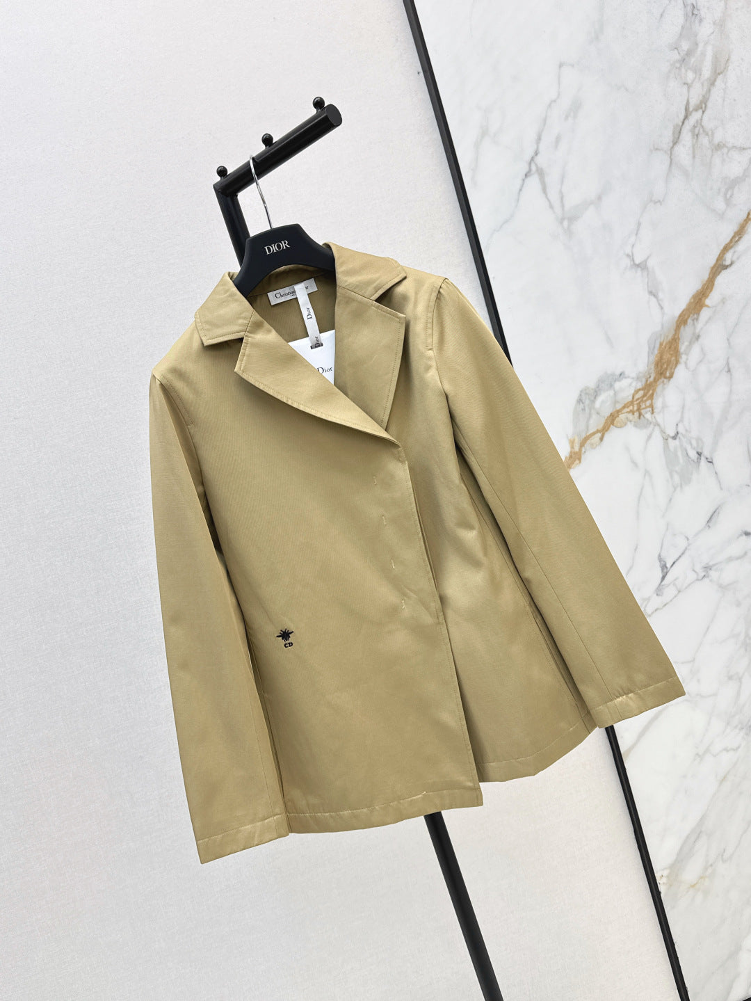 CD 25fw trench coat