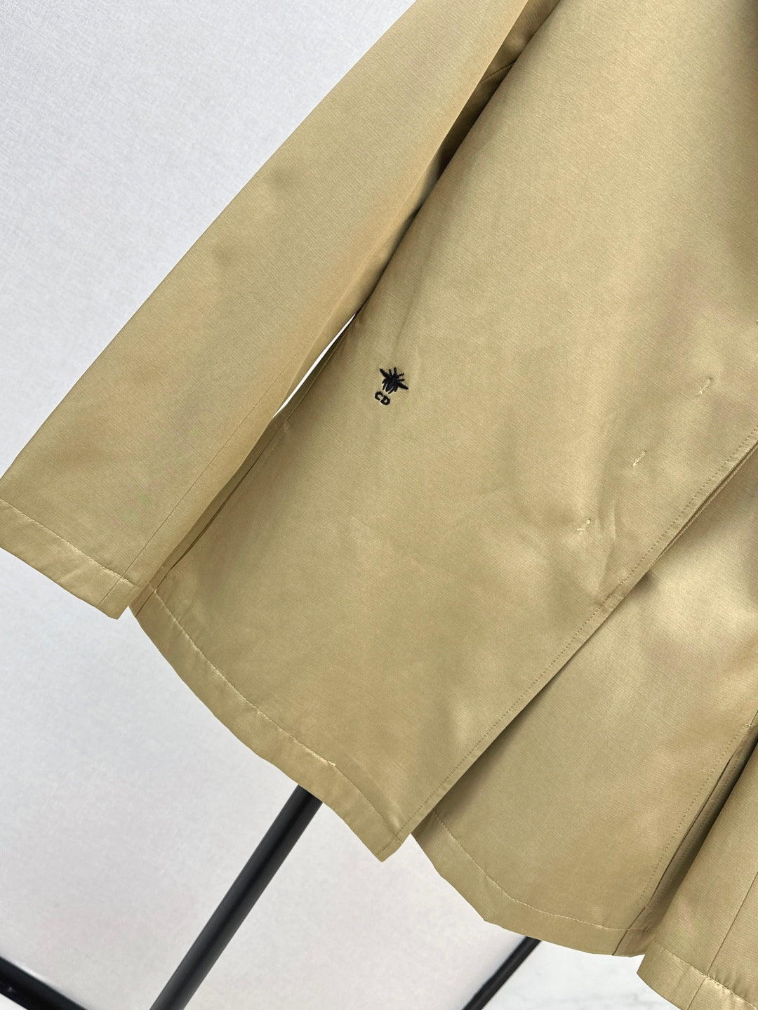 CD 25fw trench coat