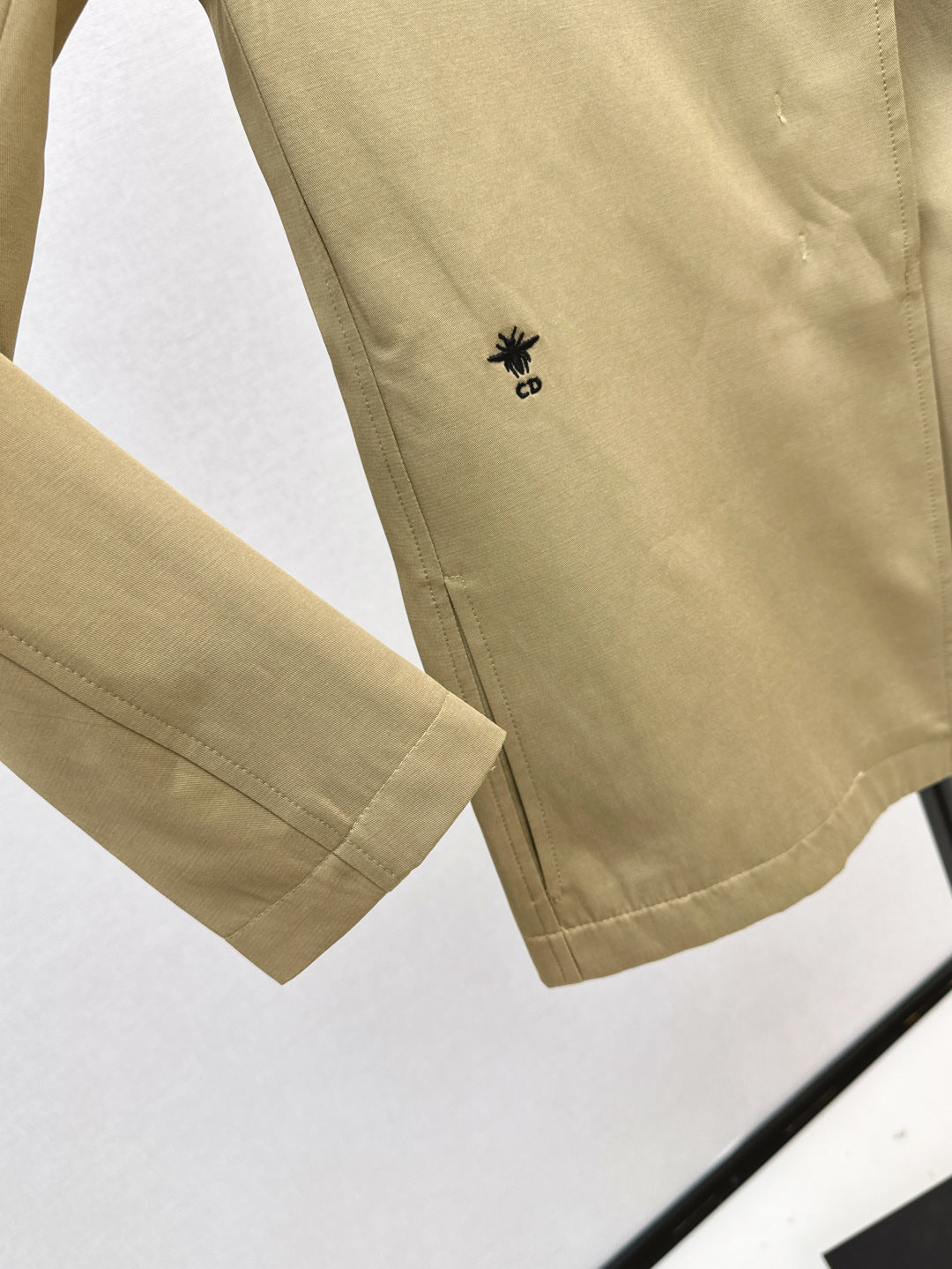 CD 25fw trench coat