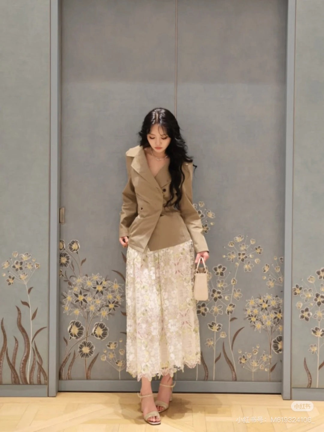 CD 25fw trench coat