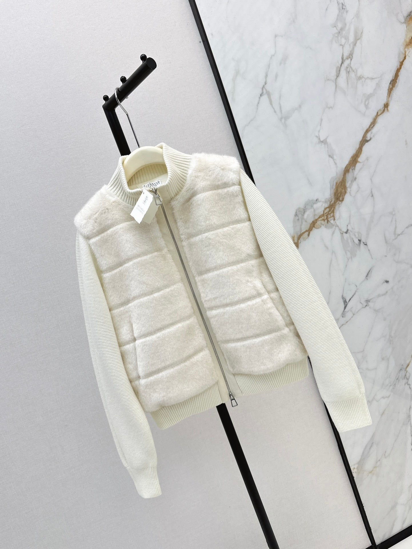 Loro 25fw knitted down jacket