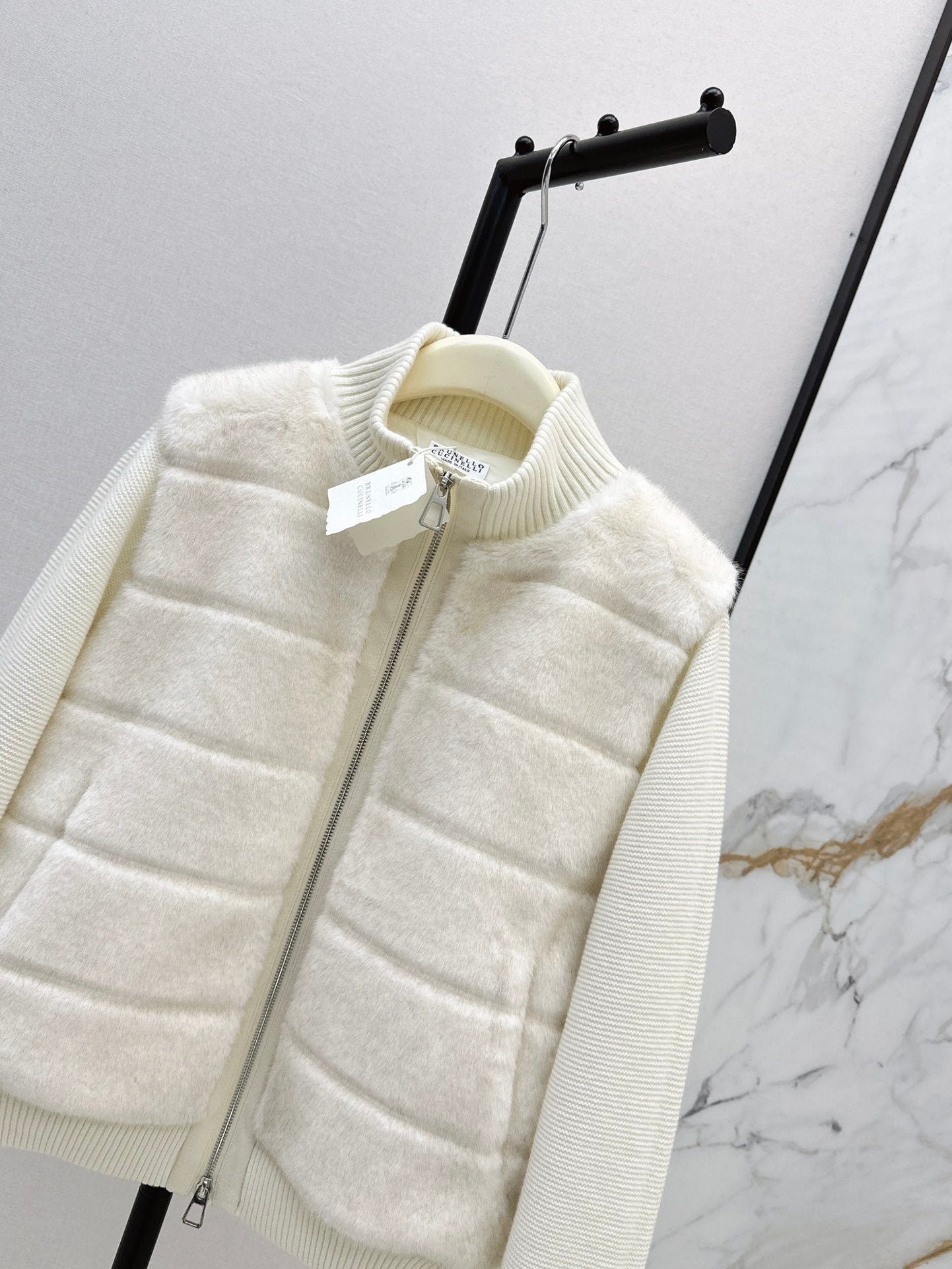 Loro 25fw knitted down jacket