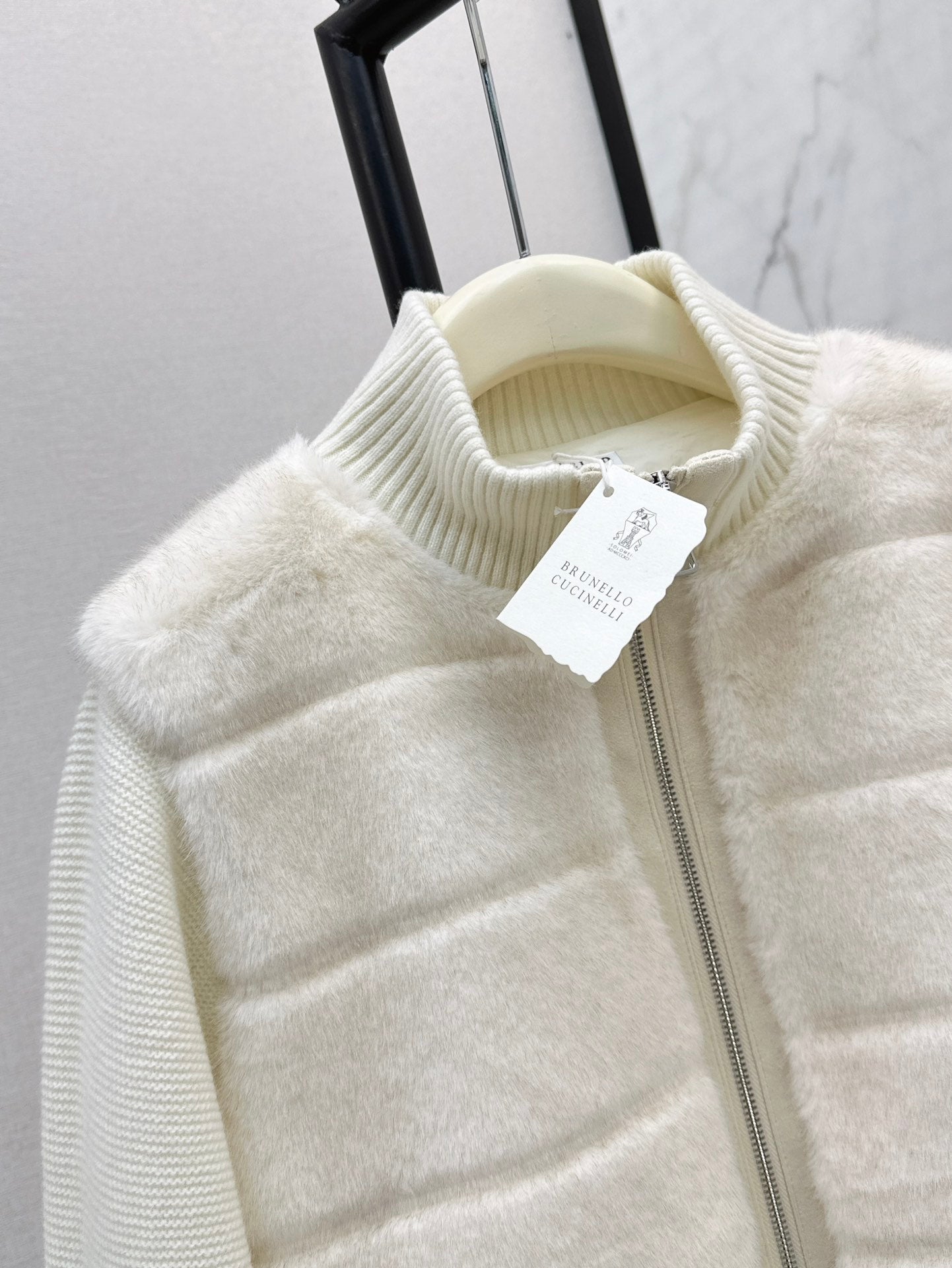 Loro 25fw knitted down jacket