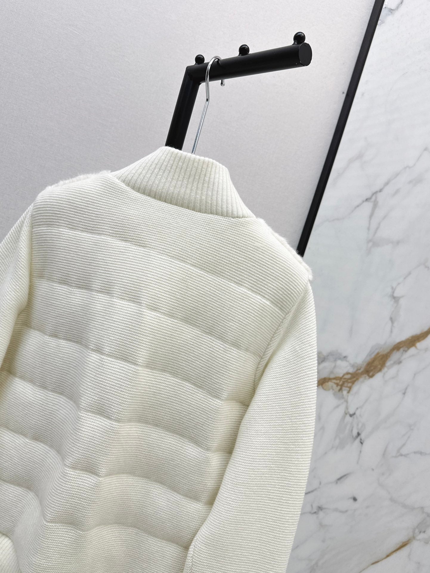 Loro 25fw knitted down jacket