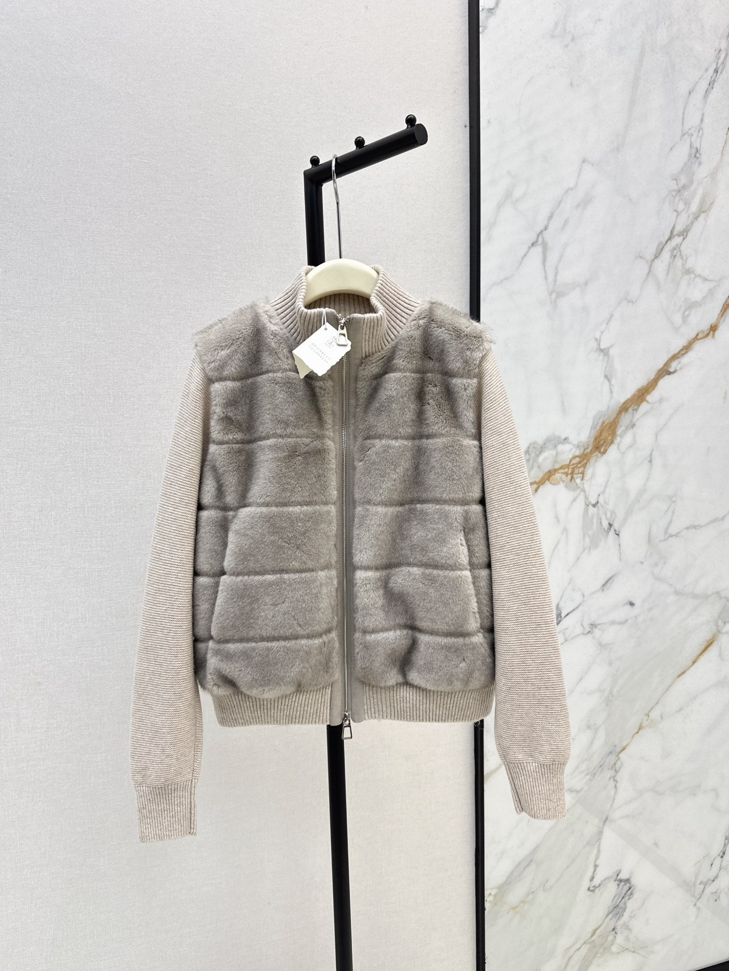 Loro 25fw knitted down jacket