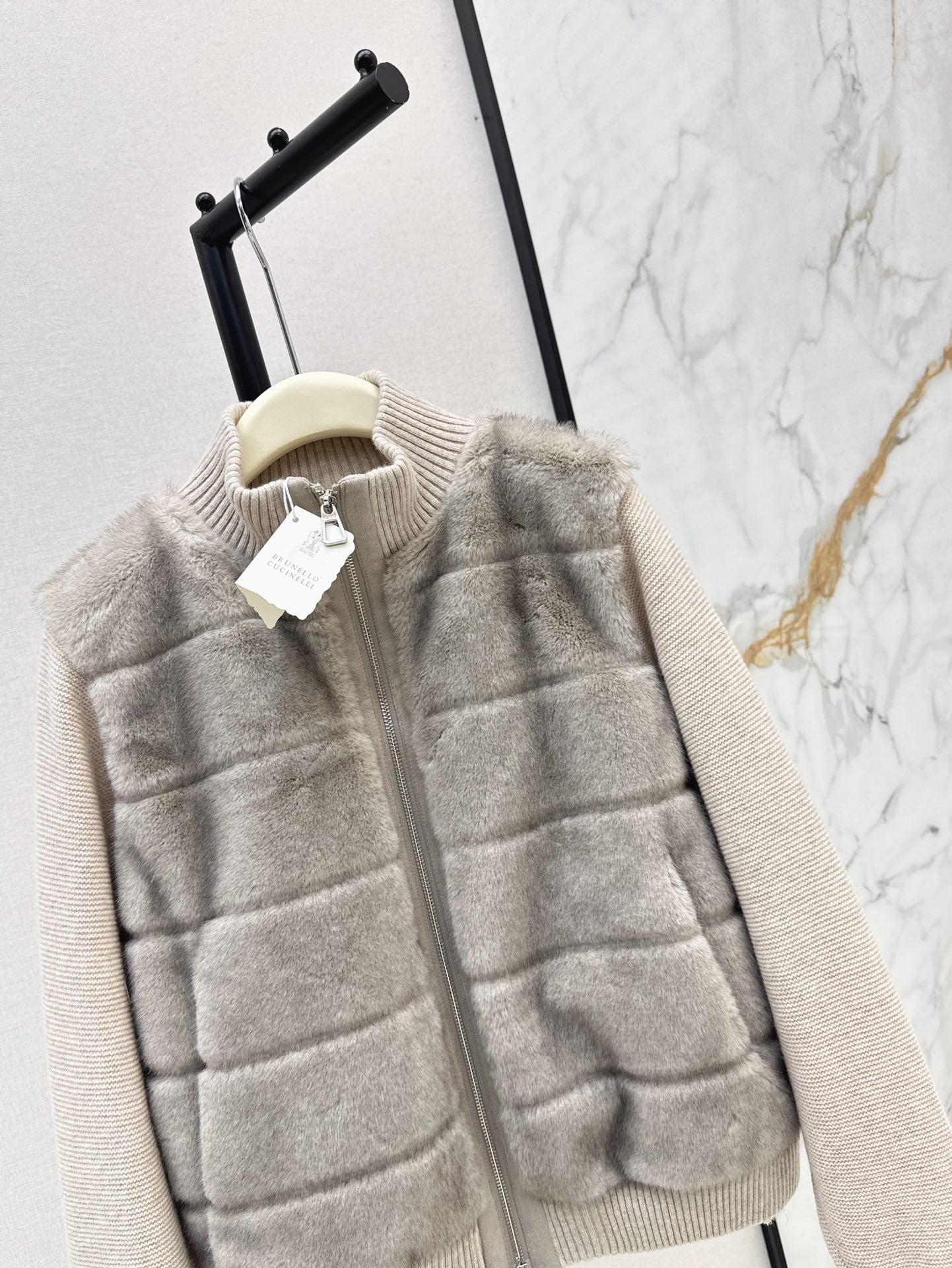 Loro 25fw knitted down jacket